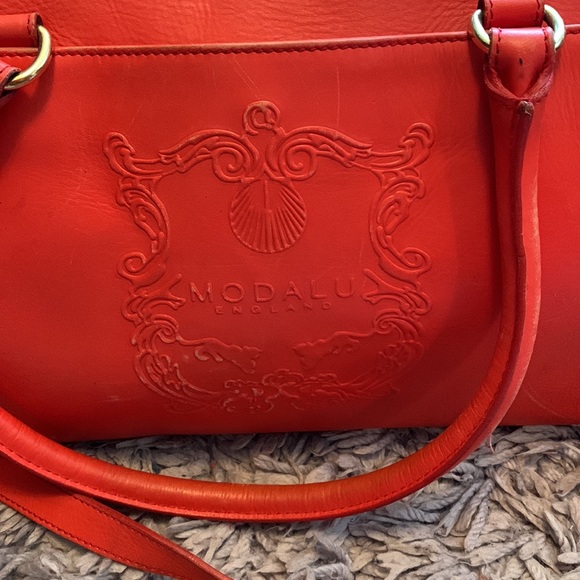 Modalu Shoulder Bag - Picture 2 of 8